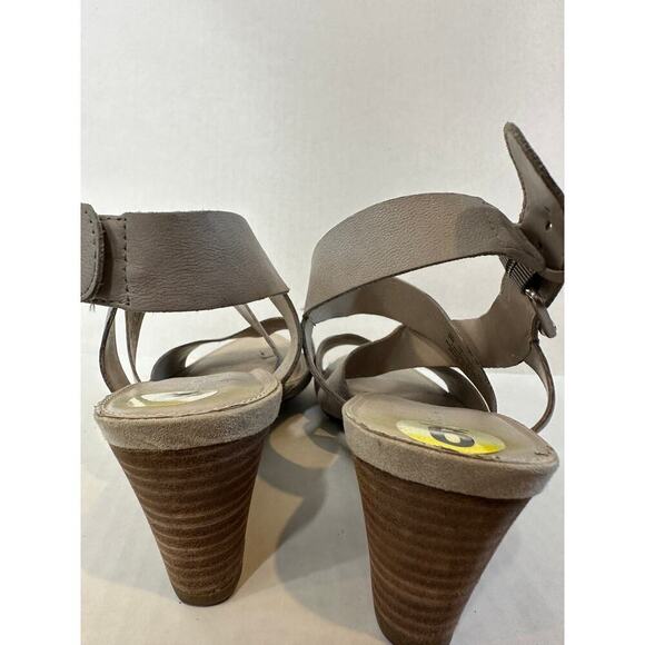 Franco Sarto Size 9 Gray Silver Leather Wedge Dania Strap Sandals Beach Vacation - Picture 9 of 14